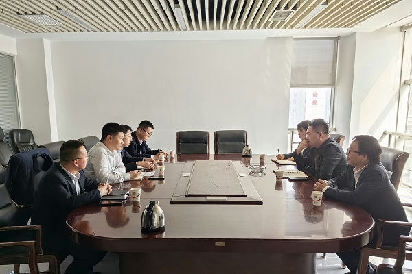 榆林分公司赴神南產(chǎn)業(yè)發(fā)展有限公司對標學習.jpg