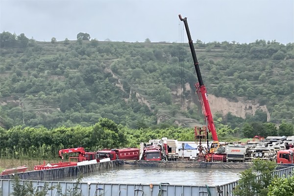 銅川分公司小莊礦XZ40307-01L井壓裂工程順利完工-1.jpg