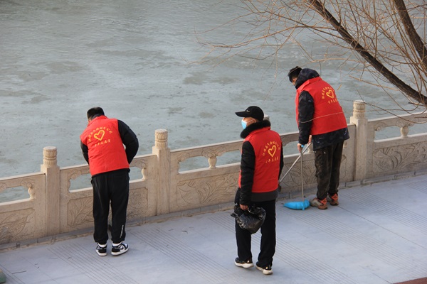 榆林分公司：保護(hù)“母親河”，我們在行動(dòng).JPG
