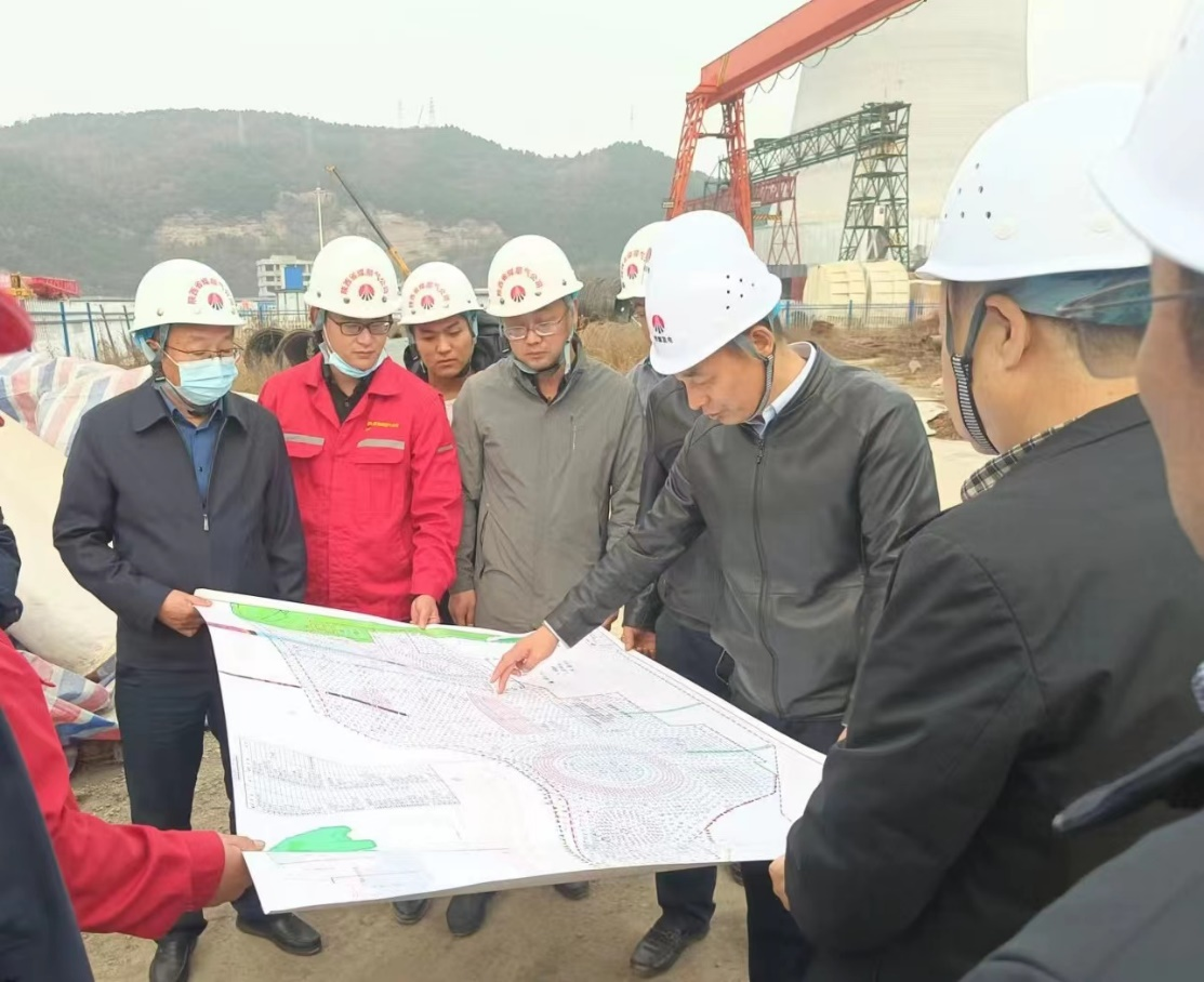 黃陵礦業(yè)到韓城分公司2×1000MW電廠小煤窯治理項目工地進(jìn)行工作檢查調(diào)研.png
