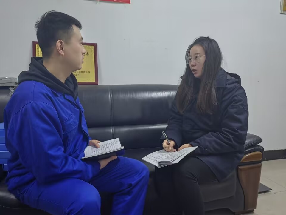 新泰能源公司：談心談話促干勁 凝心聚力再出發(fā).jpg